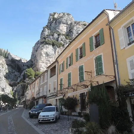 Le Petit Paradis - La Provencale Bed & Breakfast Lorgues